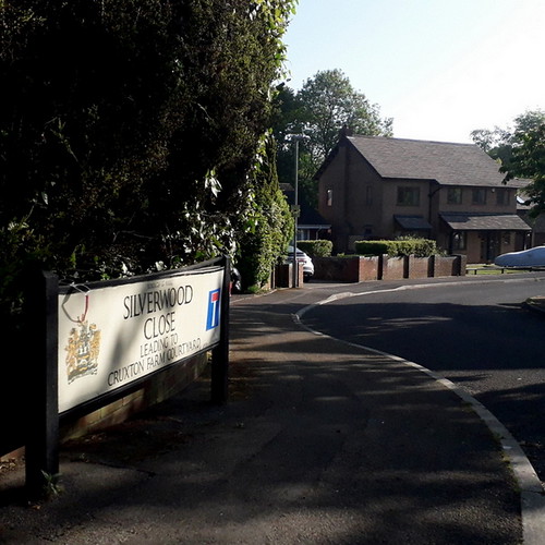 Silverwood Close, BH21 Chris Downer Flickr