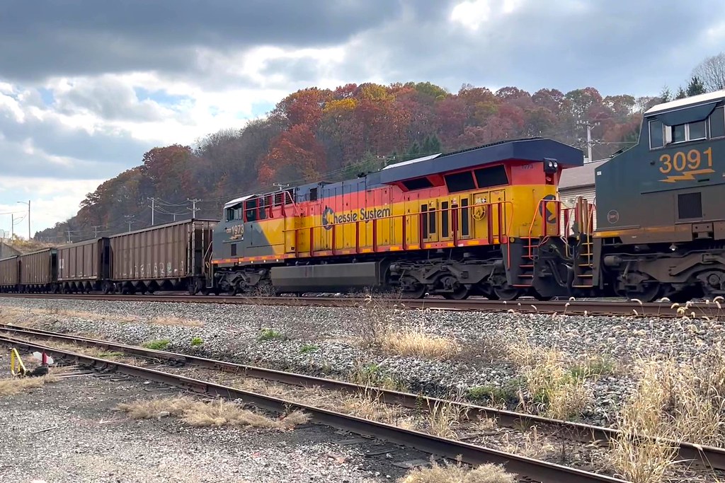 Monaca, PA CSX 1973 was a new sighting tucked in on this e… Flickr