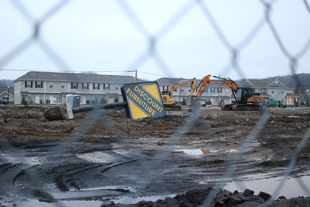 Former site of Discount Furniture Lancaster, Ohio Dan Keck Flickr