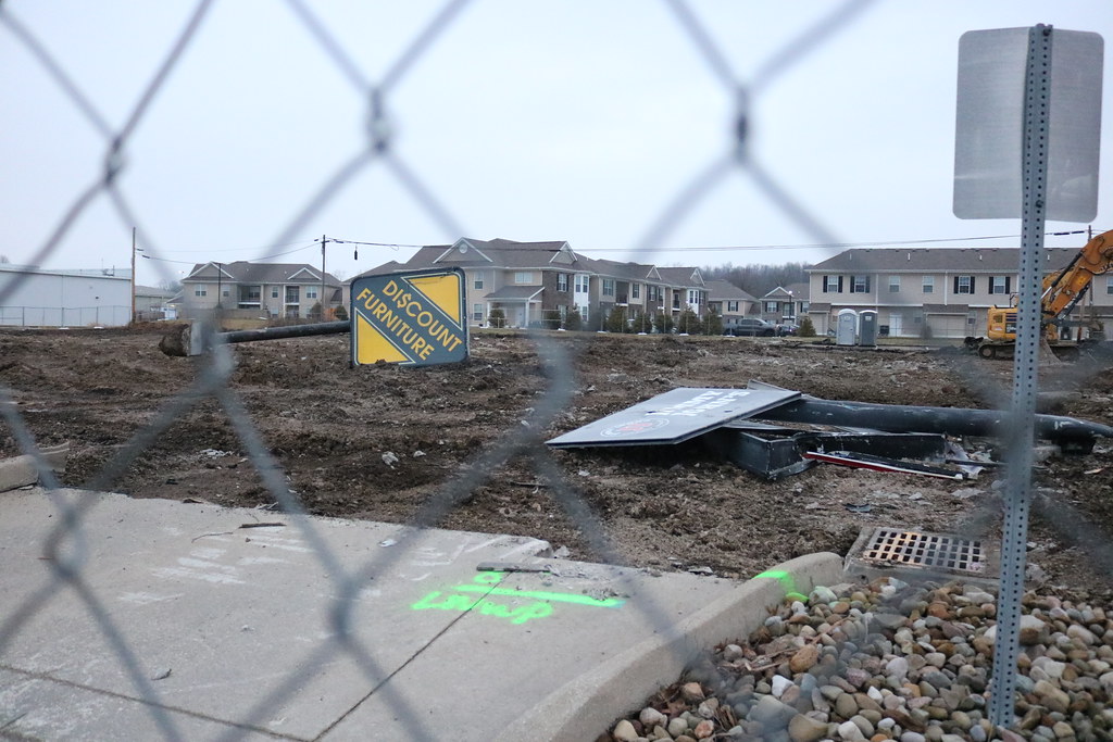 Former site of Discount Furniture Lancaster, Ohio Dan Keck Flickr