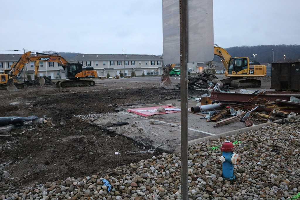 Former site of Discount Furniture Lancaster, Ohio Dan Keck Flickr