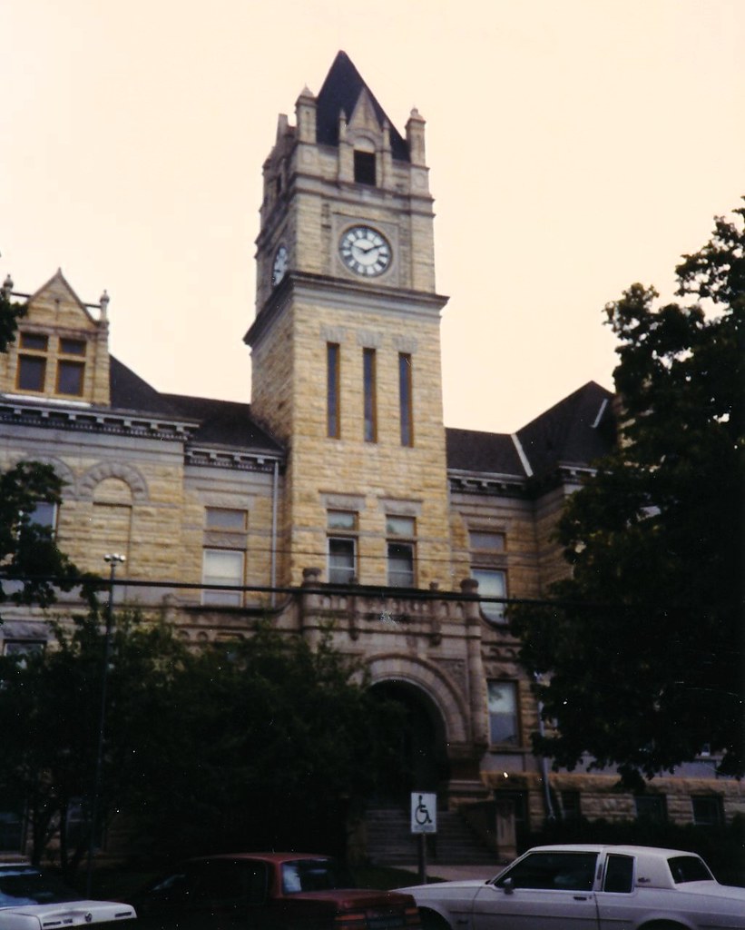 Marion, Kansas Marion is a small town in southeastern Kans… Flickr