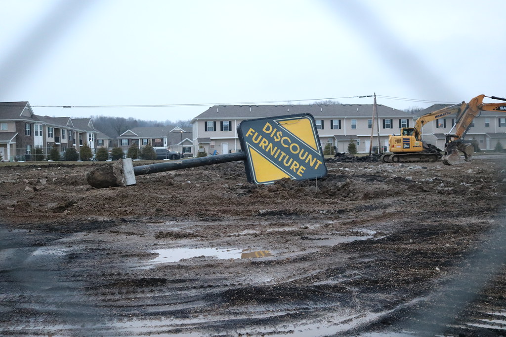 Former site of Discount Furniture Lancaster, Ohio Dan Keck Flickr