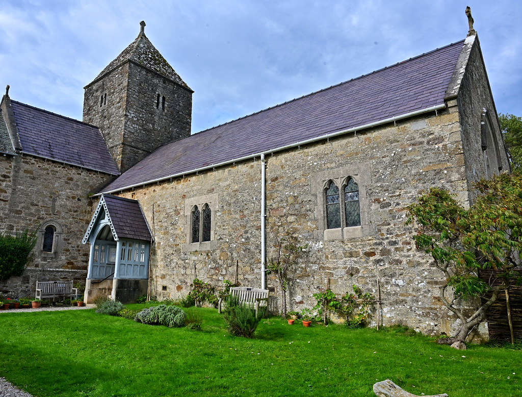St Seiriol's Church St Seiriol's Church to the right is a … Flickr