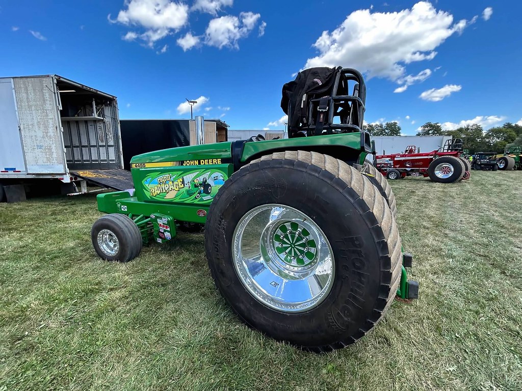 Hillsboro Truck and Tractor pull Evan Bosch Flickr