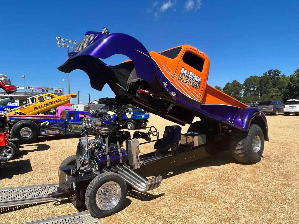 Hillsboro Truck and Tractor pull Evan Bosch Flickr