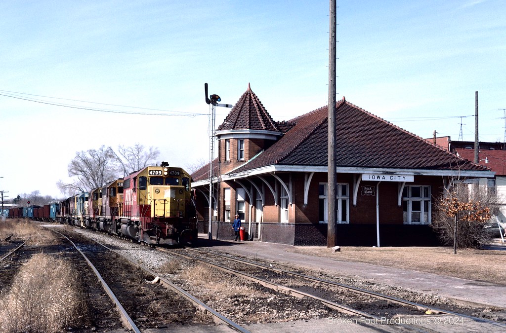 RI 4709 388 4703 4372 352 245 20 Iowa City depot Iowa Cit… Flickr