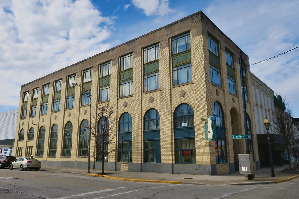Towne Square Arts & Business Building, Fostoria, OH Flickr