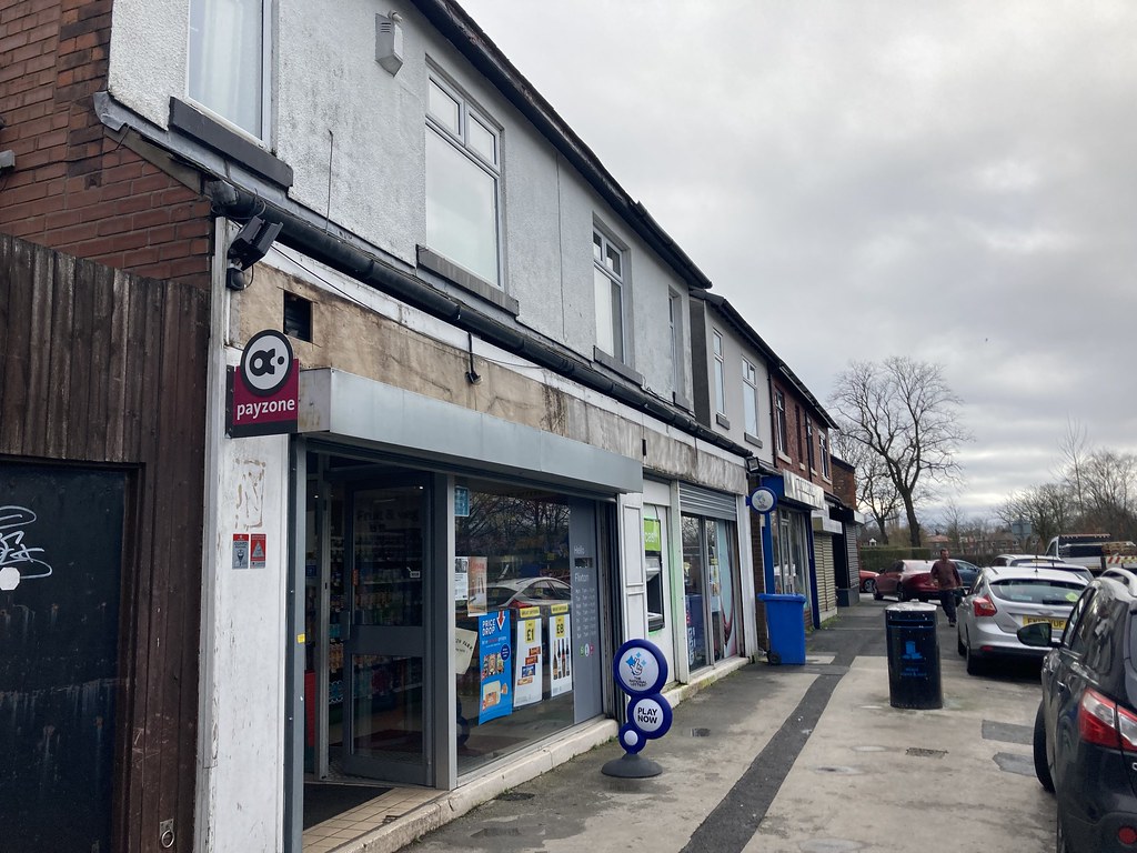 Spar, Woodsend Circle, Davyhulme looks like they might … Flickr