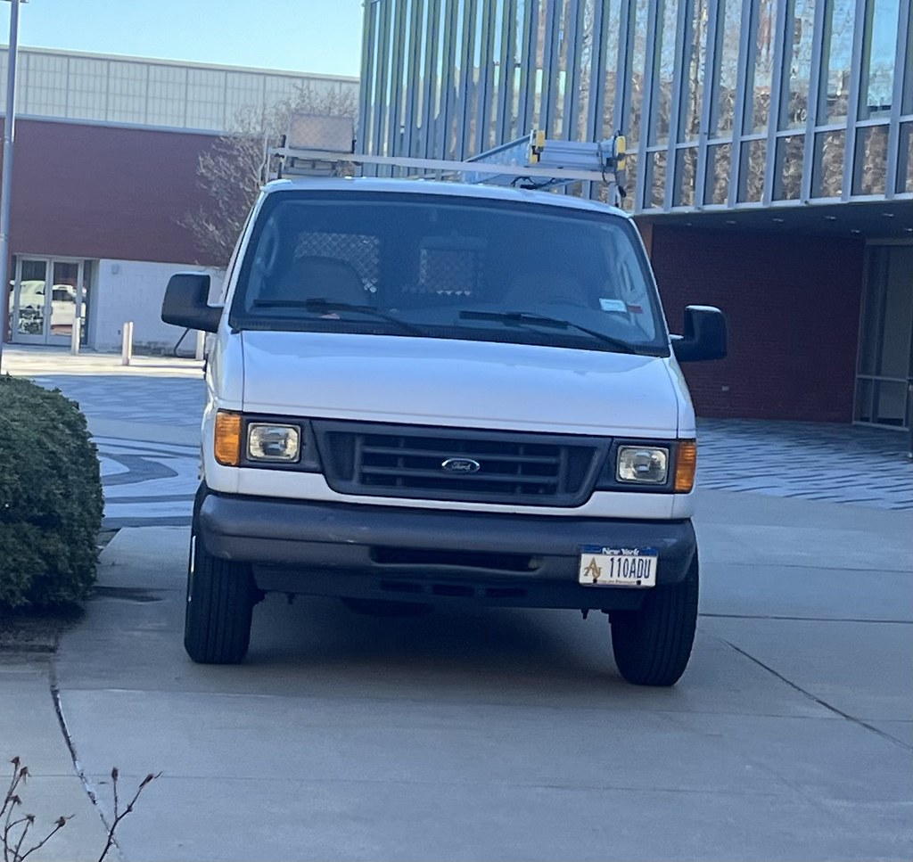 Adelphi University (Facilities Management) 516 Montauk Bus Photography Flickr