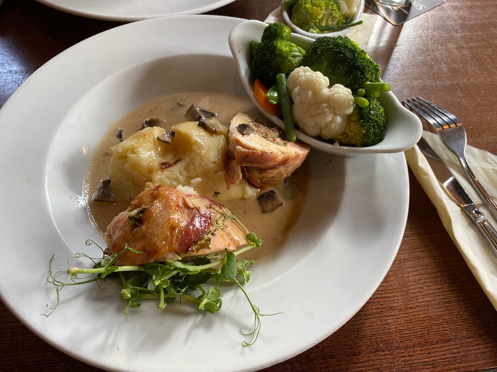 Lunch at The Malt on Wilsden Road in Harden Main chicken … Flickr