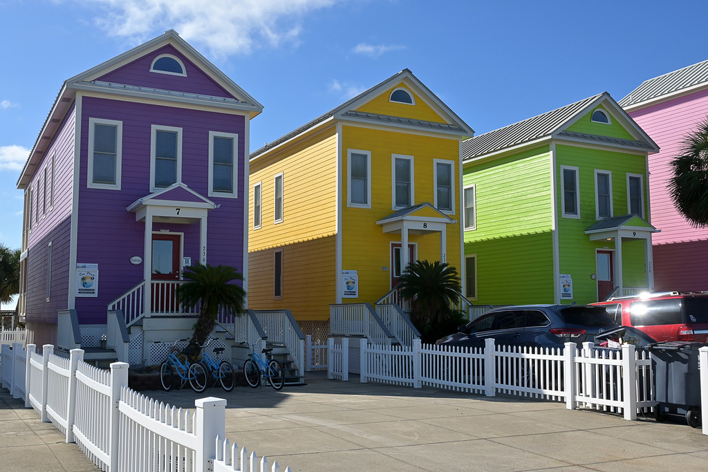 Colorful beach houses for rent St. is a barrier isl… Flickr
