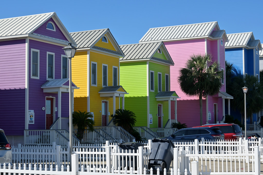 Colorful beach houses for rent St. is a barrier isl… Flickr