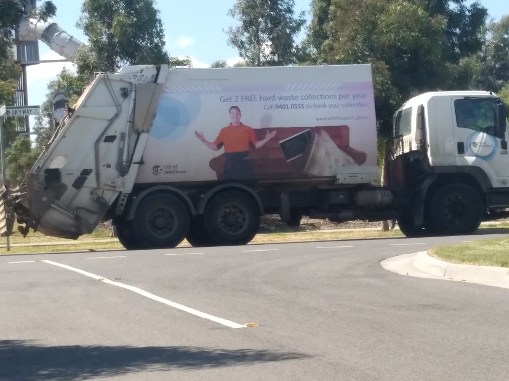 Whittlesea council Inhouse hard rubbish This is RL002 Whi… Flickr