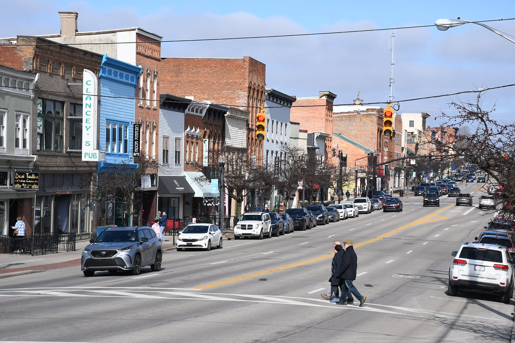 Sandusky Street, downtown Delaware, Ohio Founded in 1808, … Flickr