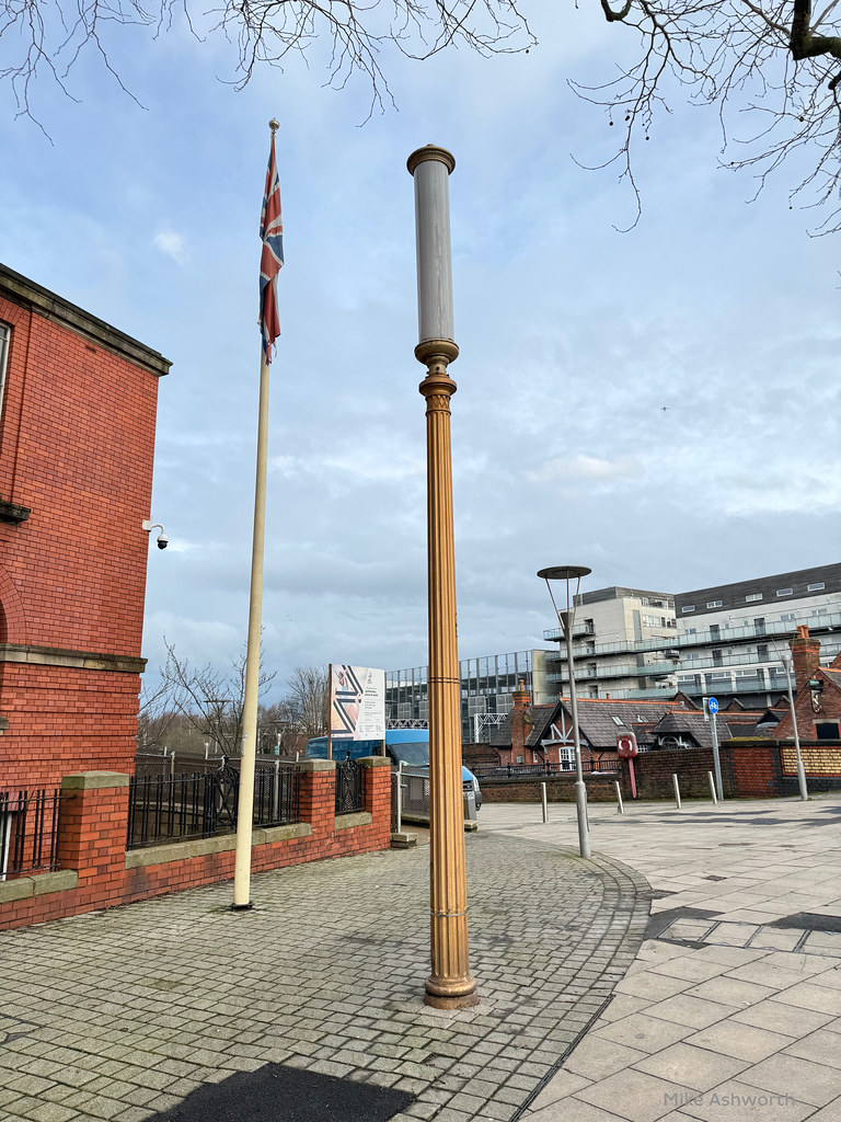 Revo of Tipton Festival street lighting Sale Town Hall… Flickr