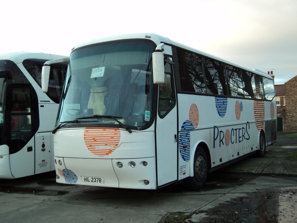 Procters of Stoke HIL2378 Seen here at Wigginton Rd Car Pa… Flickr