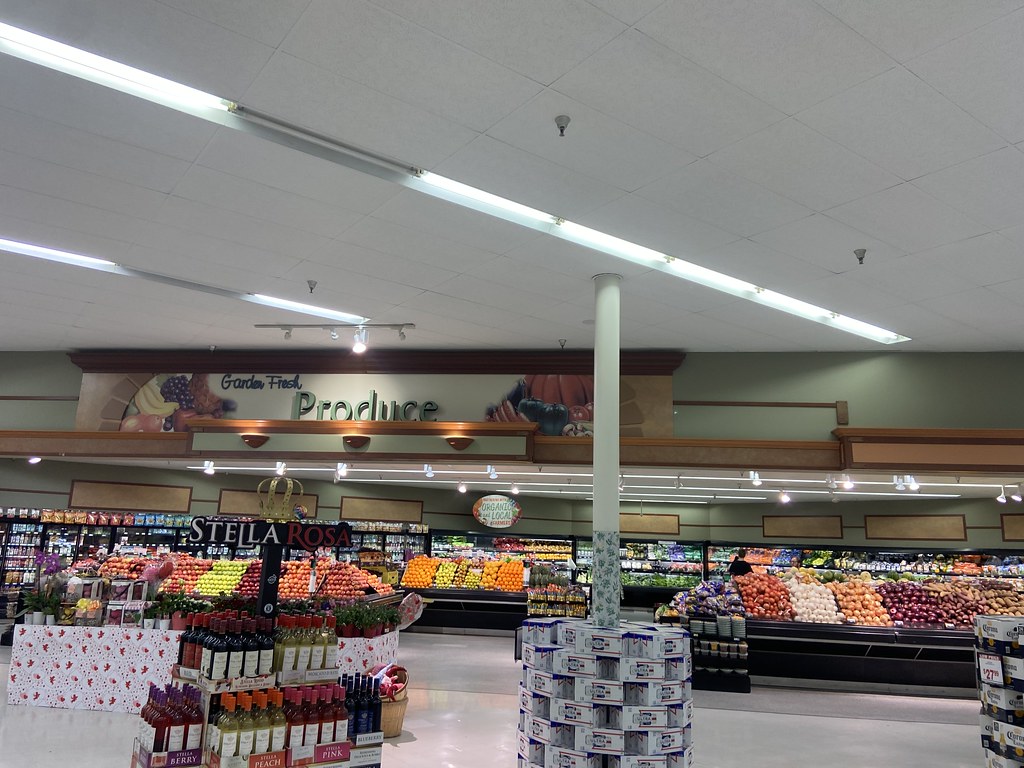 Stater Bros 130 Ave S Palmdale, CA Instead of a Staterson… Flickr