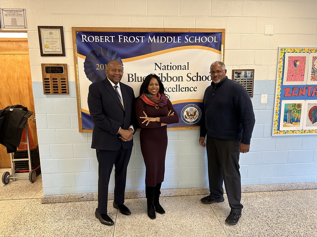Tour of Robert Frost Middle School LaurieAnne Sayles Flickr