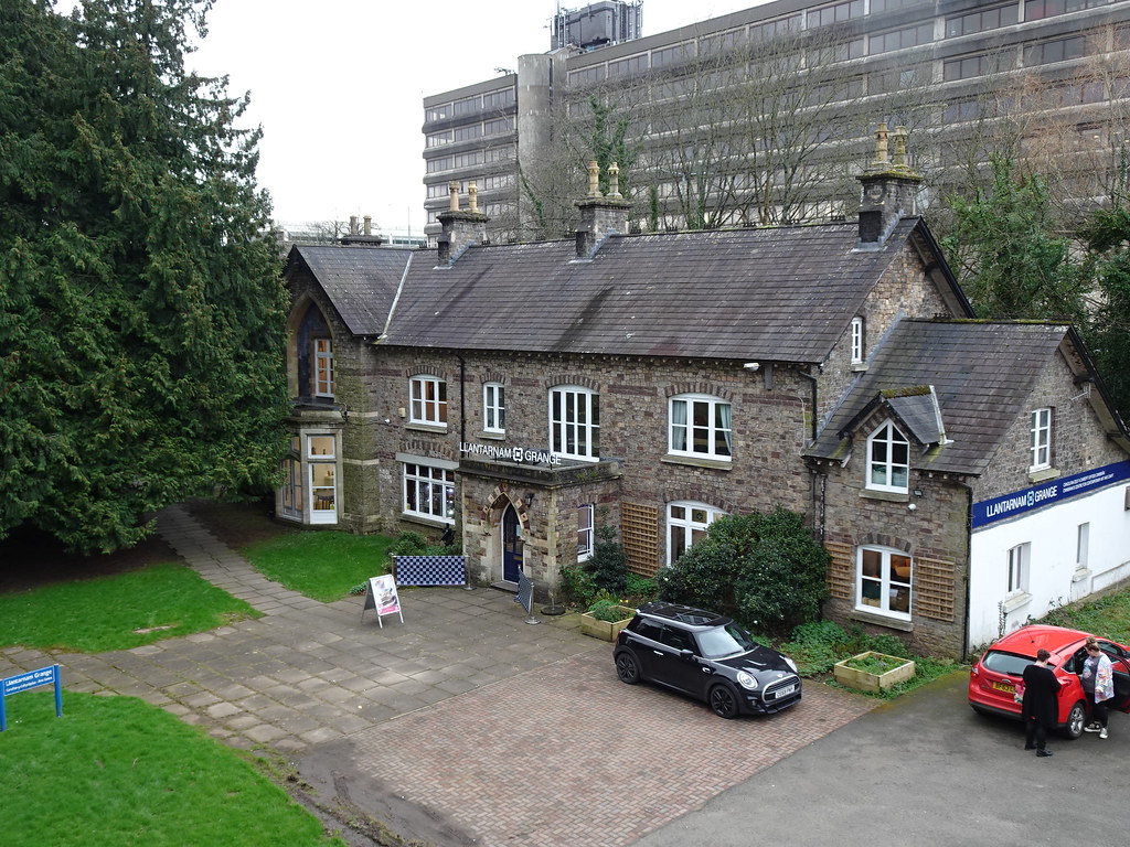 Llantarnam Grange, St David's Road, Cwmbran Centre 20 Febr… Flickr