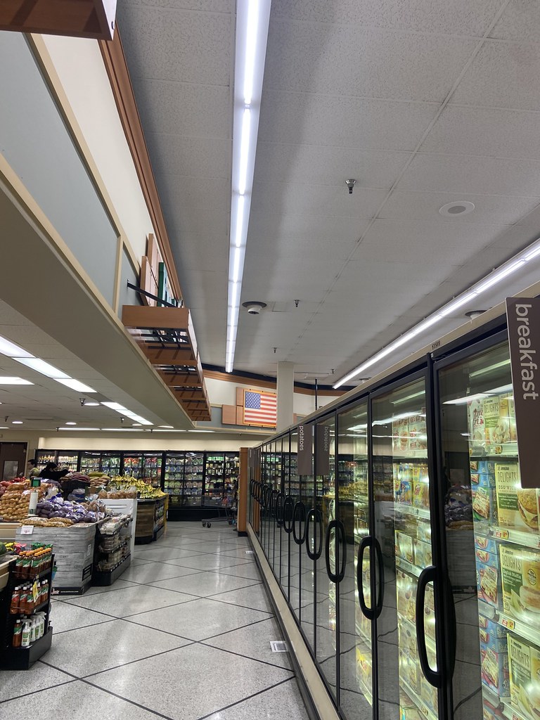 Stater Bros 108 Holt Ave Ontario, CA 1987build Stater. T… Flickr