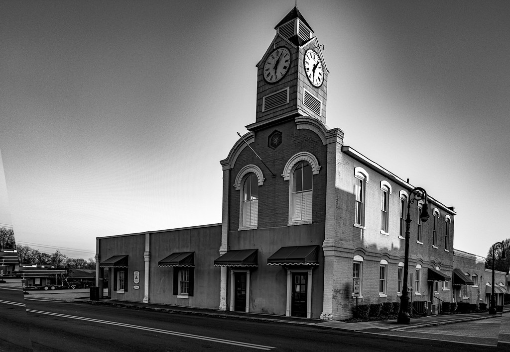 Barnesville City Hall Such a fancy city hall building for … Flickr