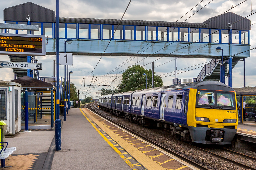 009. 322481_Adwick_260817 Northern Class 322 No. 322481 … Flickr