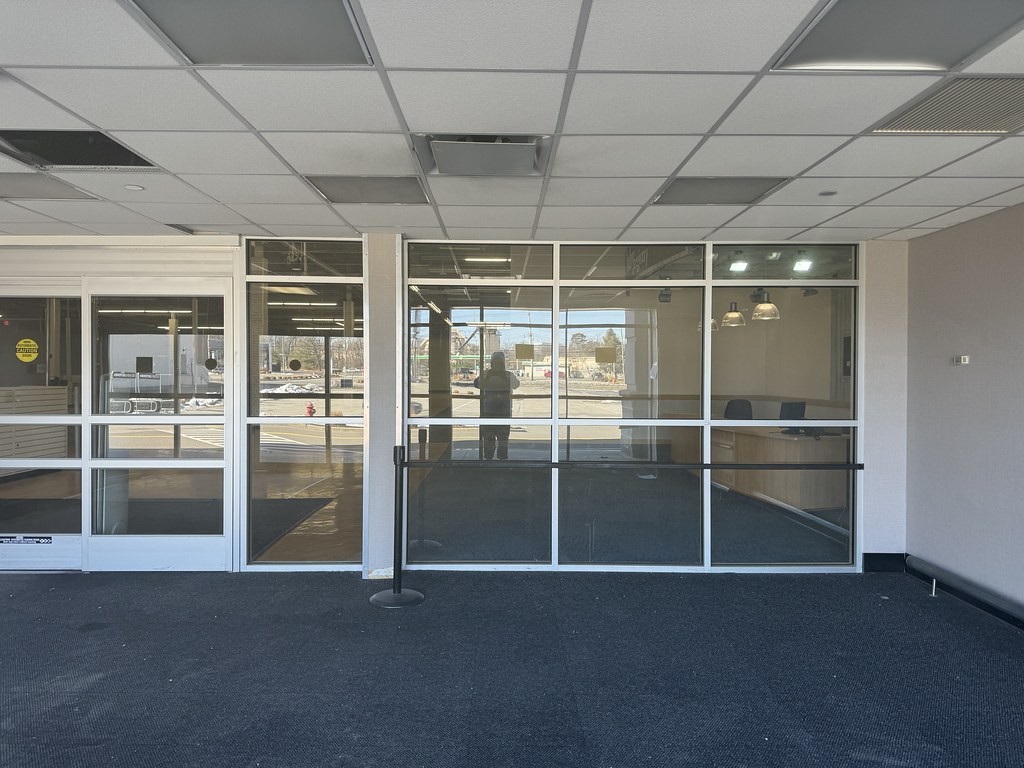 Abandoned Buy Buy Baby and Bed Bath And Beyond in Totowa N… Flickr