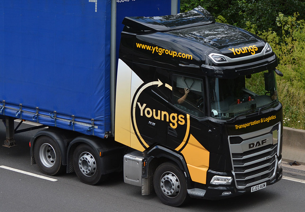 Youngs Transportation & Logistics EJ23AUM M1 Brockhall 05/… Flickr