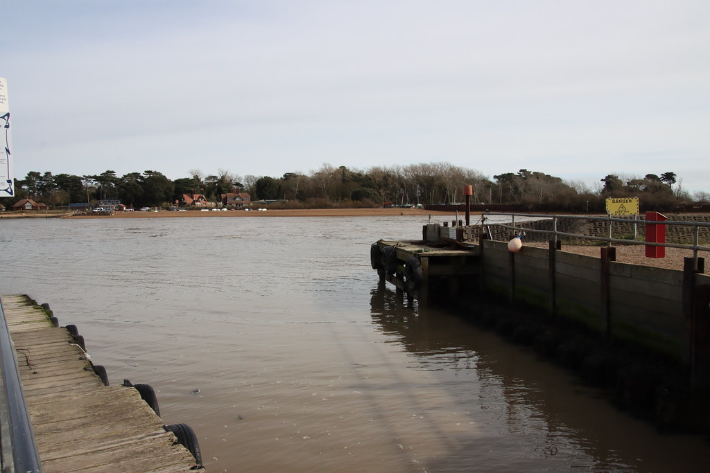 Ferry Road Felixstowe. ken260v8 Flickr