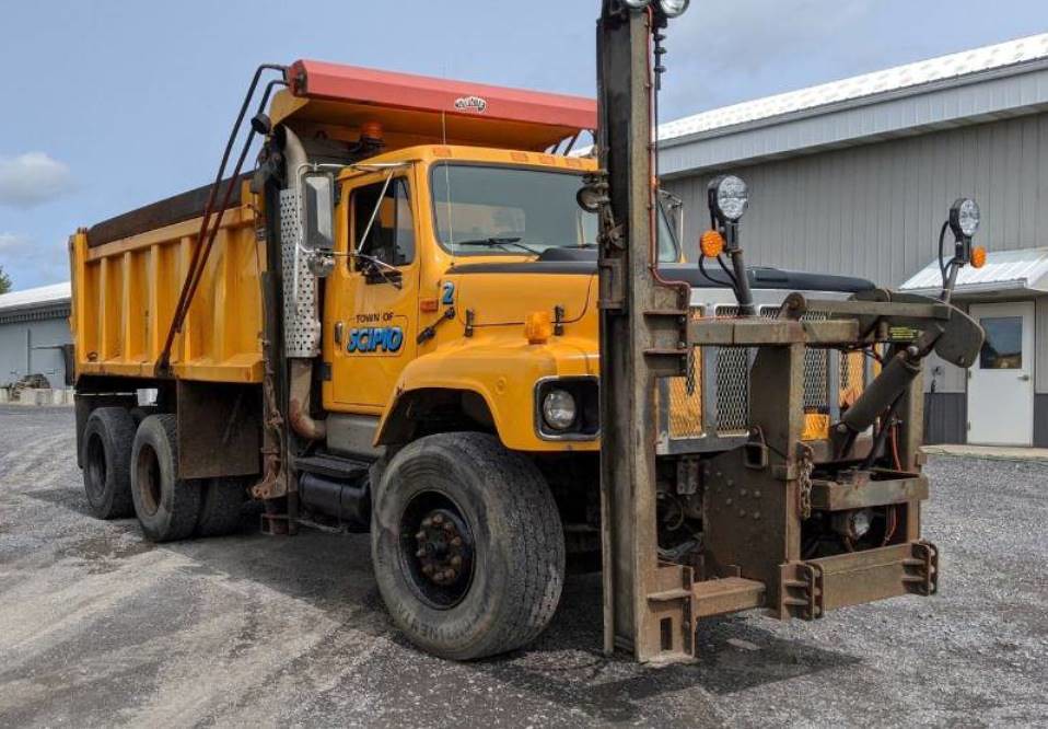 Town of Scipio, NY 2002 International 2674 6x4 dumpplow … Flickr