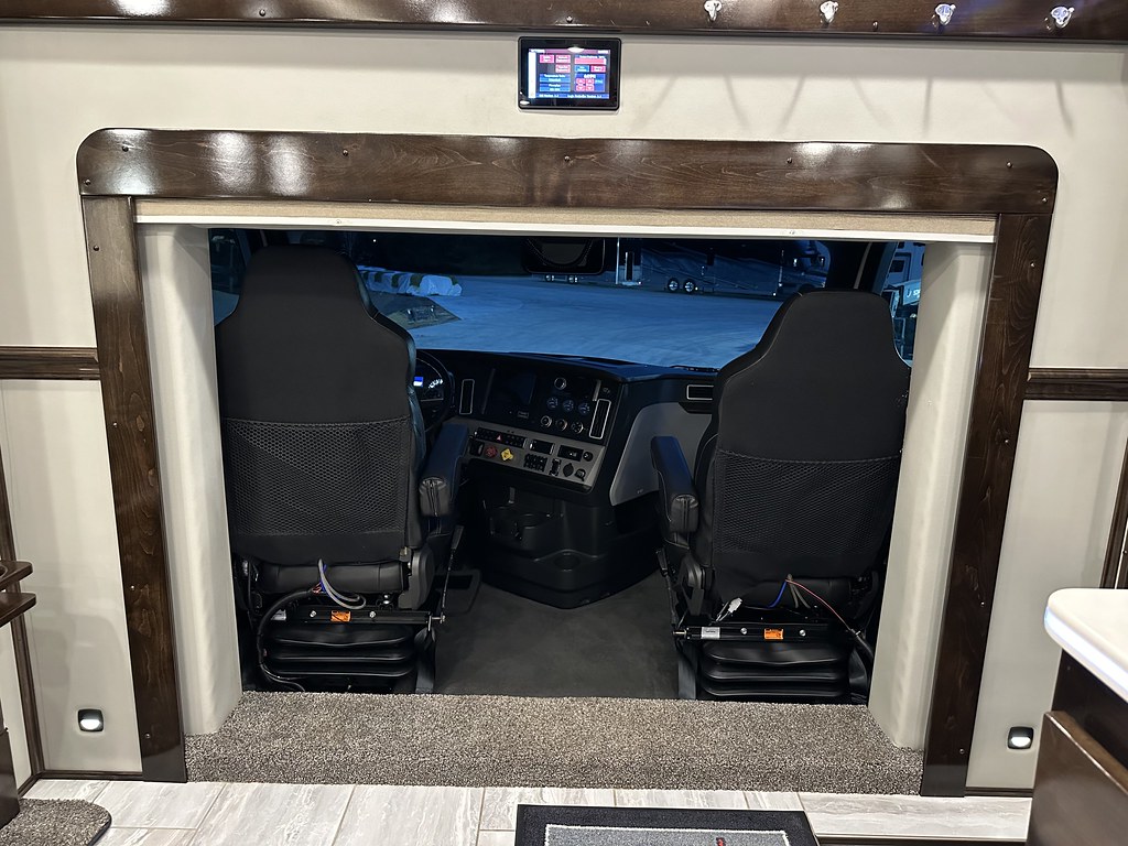 2021 Renegade Classic 45CBF 600HP Motorhome For Sale! Slee… Flickr