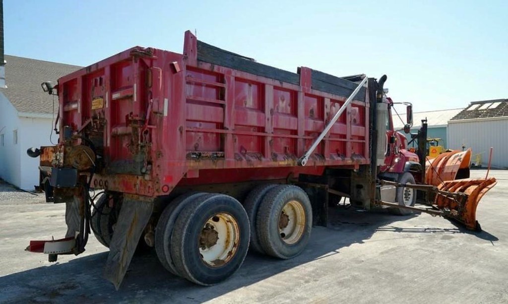 Town of Royalton, NY 2002 International Paystar 5600i 6x4 … Flickr