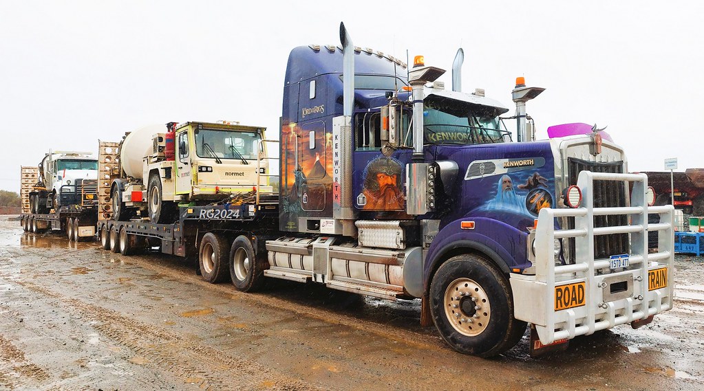 2003 Kenworth T904 Cosmos Mine Site, WA Riki Graham Flickr