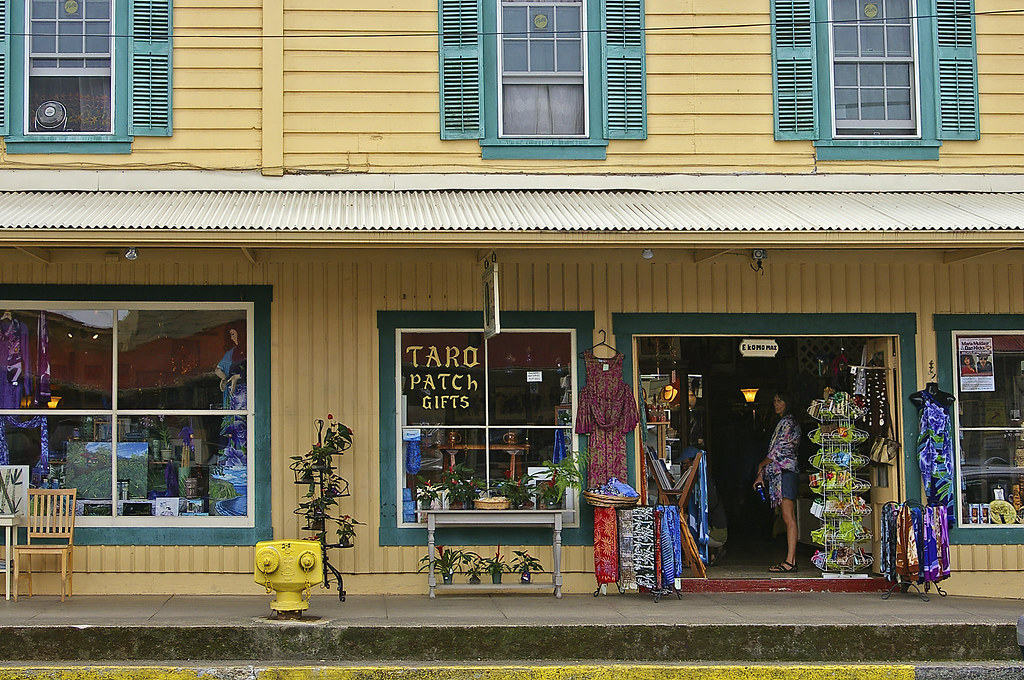 Taro Patch Honokaa Main Street Store, Hawaii Old board w… Flickr