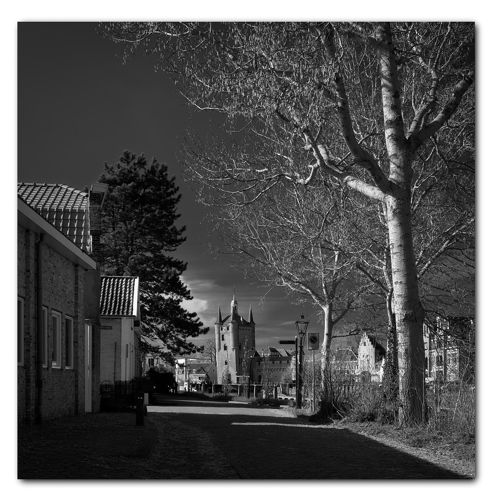 Zierikzee A view towards one of the citygates of Zierikzee… Ruud van der Nat Flickr