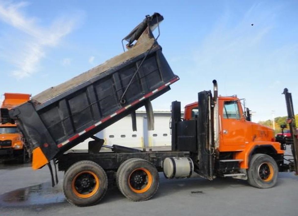 Town of Rodman, NY 1999 Autocar ACL64B dumpplow_2 Flickr