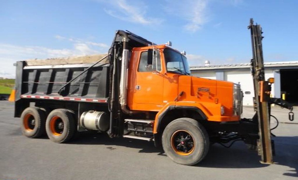 Town of Rodman, NY 1999 Autocar ACL64B dumpplow_1 Flickr