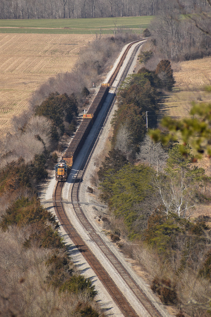 W010 Haden, Va. A Solo SD402 leads an Eastbound W010 Rail… Flickr