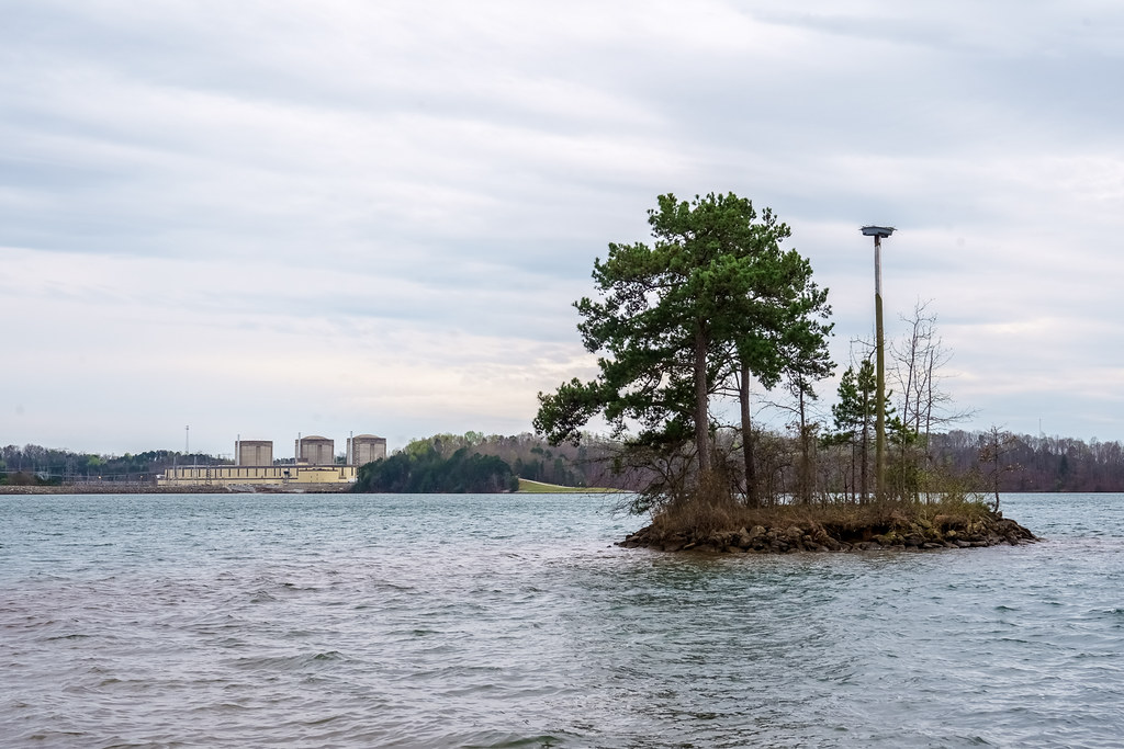 Lake Keowee and Oconee Nuclear Station agasfer Flickr
