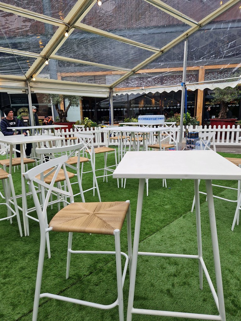 outdoorfurniturecityfurniturehire2103242 City Furniture Hire