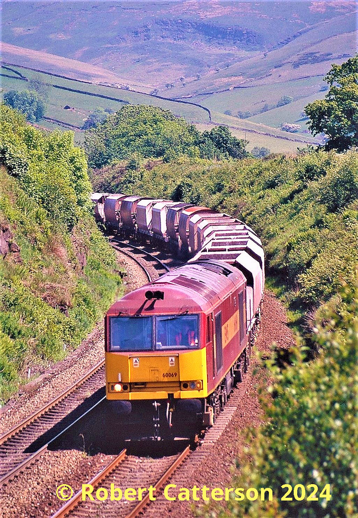 RLT33028 862006 Wash 60069 approaches Chinley East Jct … Flickr