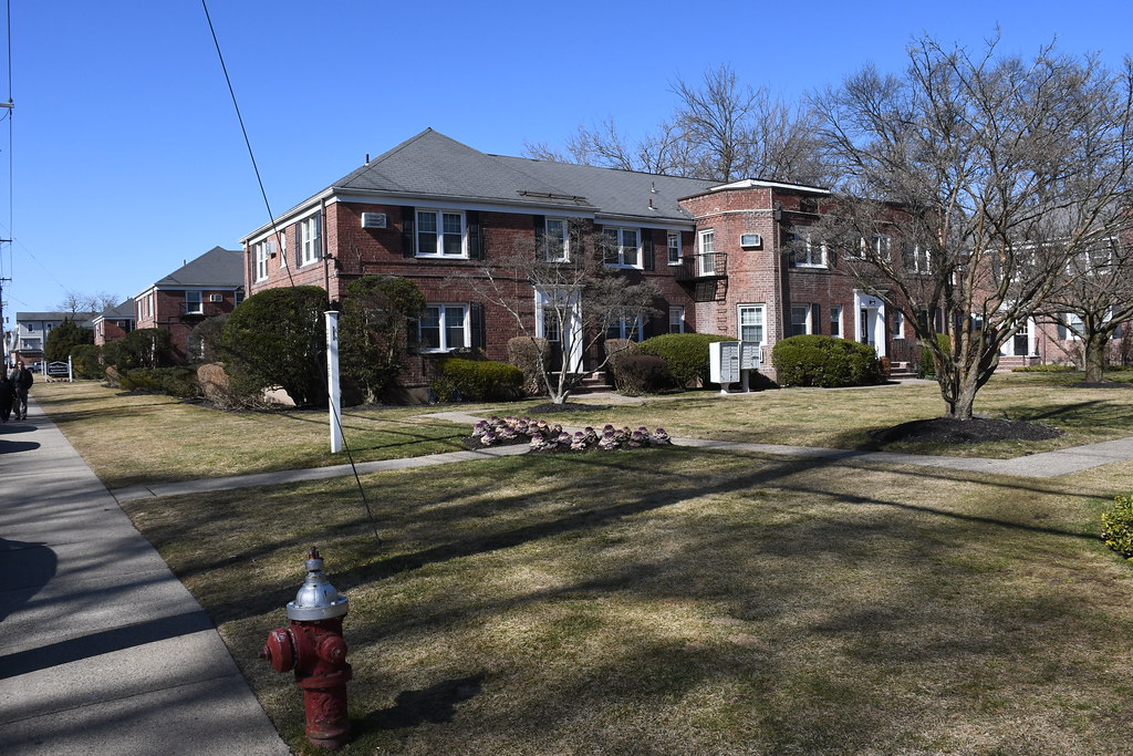 Mayflower Apartments, East Ridgewood Avenue, Ridgewood, Ne… Flickr