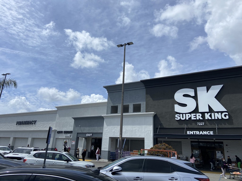 Super King Markets Van Nuys, CA Former 2000build Grocery … Flickr