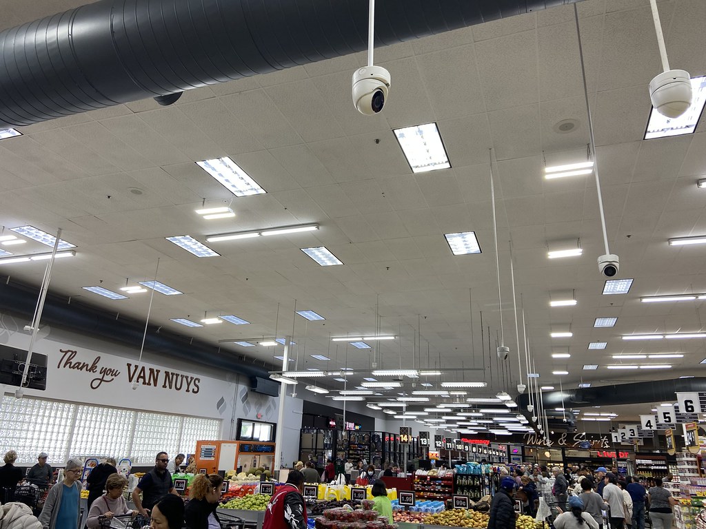 Super King Markets Van Nuys, CA Former 2000build Grocery … Flickr