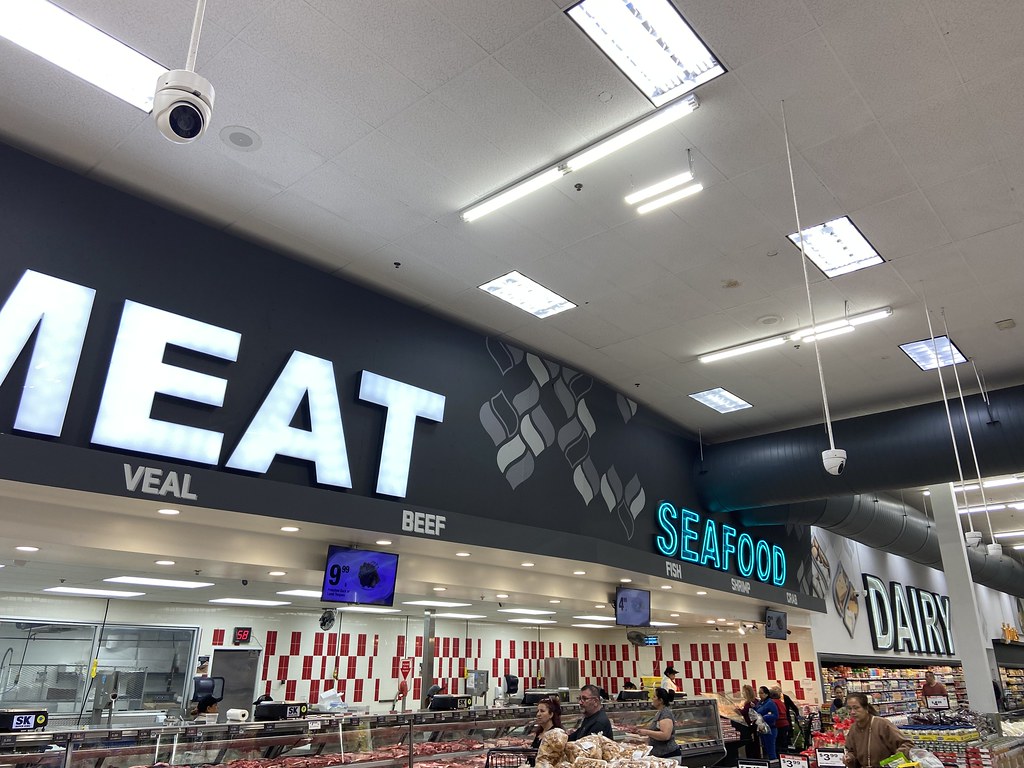 Super King Markets Van Nuys, CA Former 2000build Grocery … Flickr