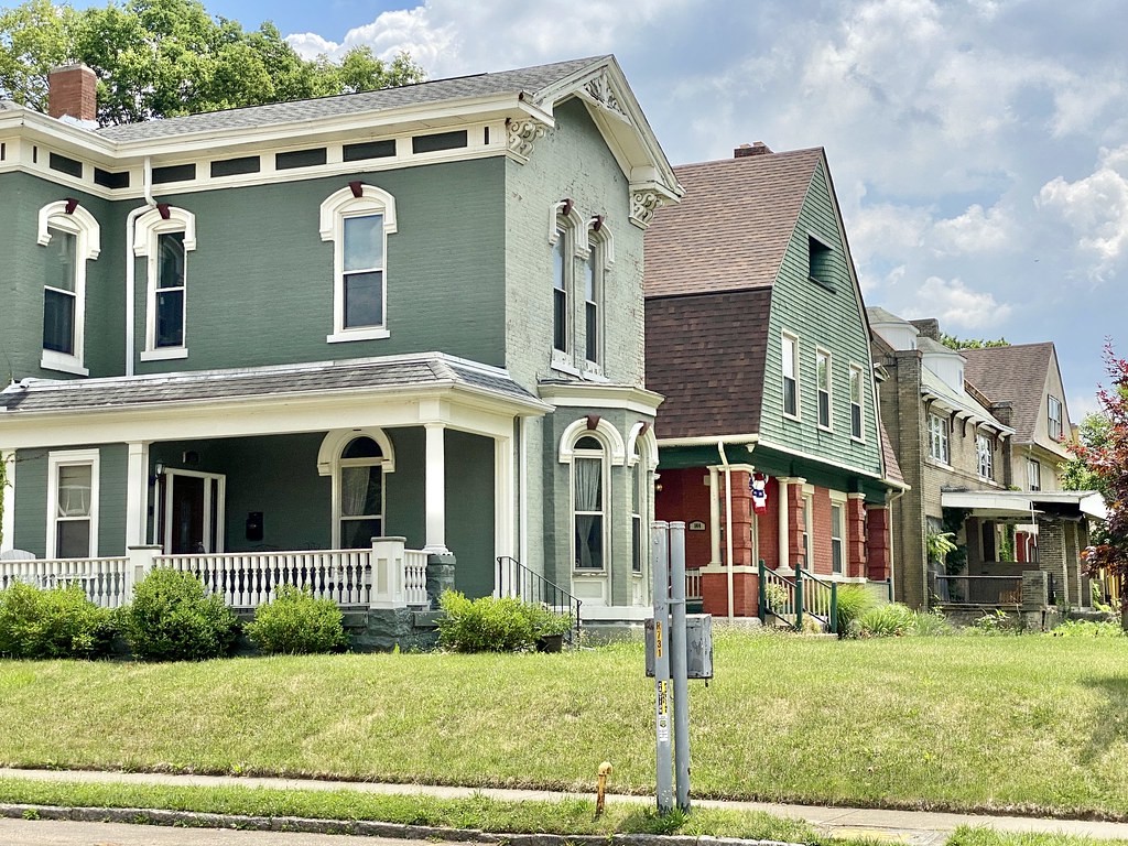 Central Avenue and Superior Avenue, Grafton Hill, Dayton, … Flickr