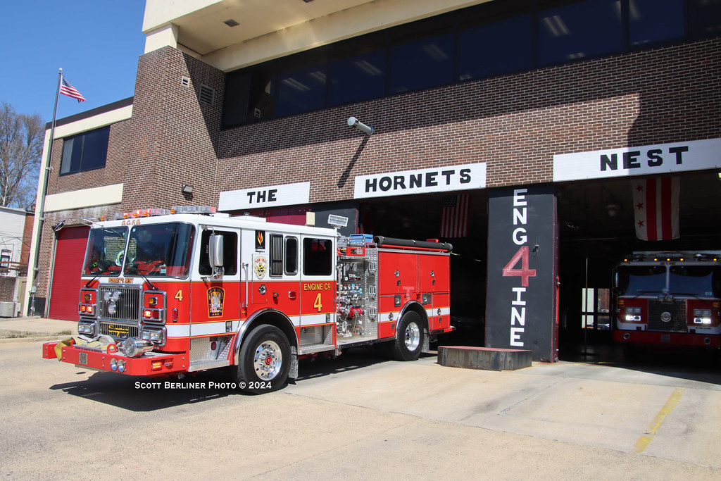 DCFD ENGINE COMPANY 4 | Scott Berliner | Flickr