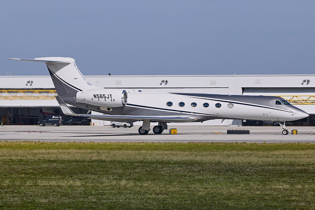 N565JT 231122 GLF5 525 JJC Aviation FLL IMG_164755 Flickr