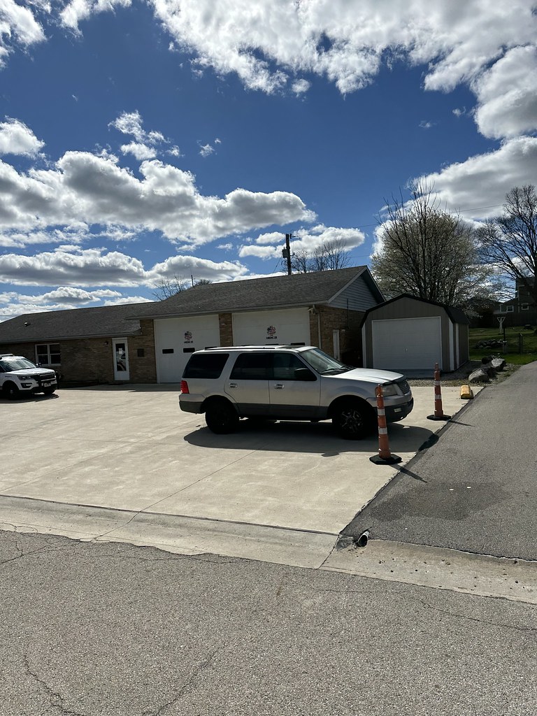 West Alexandria, OH EMS Station 22 M22 and M23. Passing by… Flickr